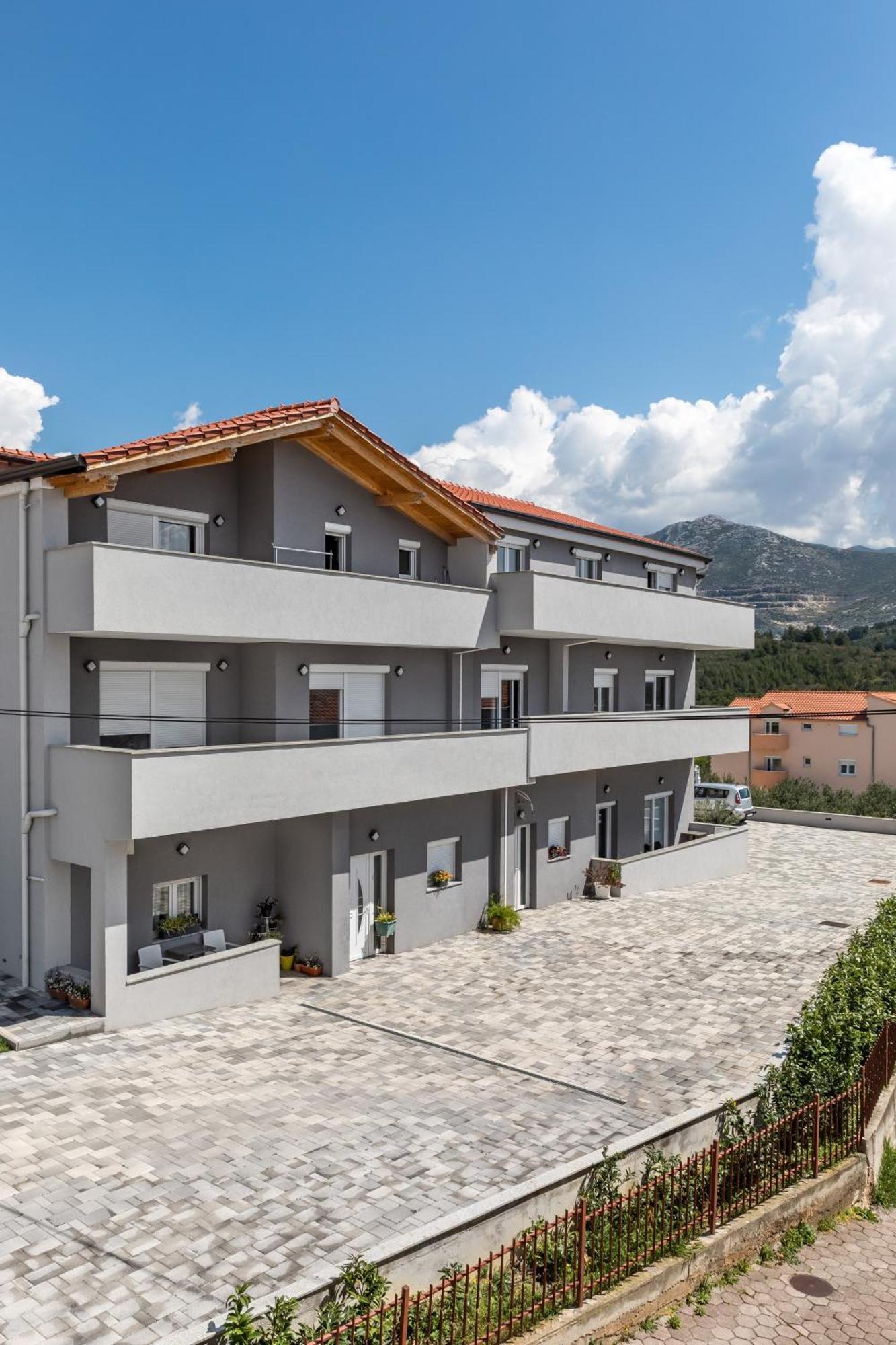 Apartments Villa Salona Sky Camera foto